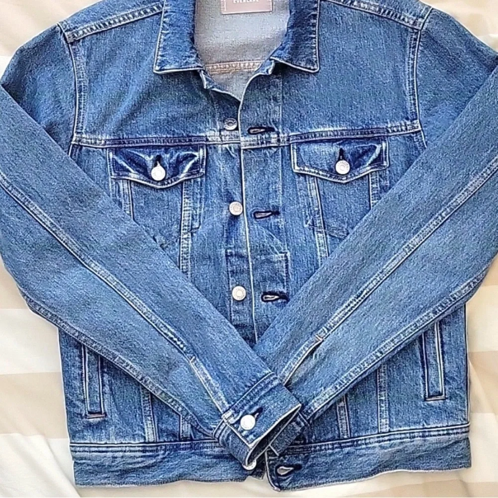 Everlane Light Blue Denim Jacket - Picture 3 of 4